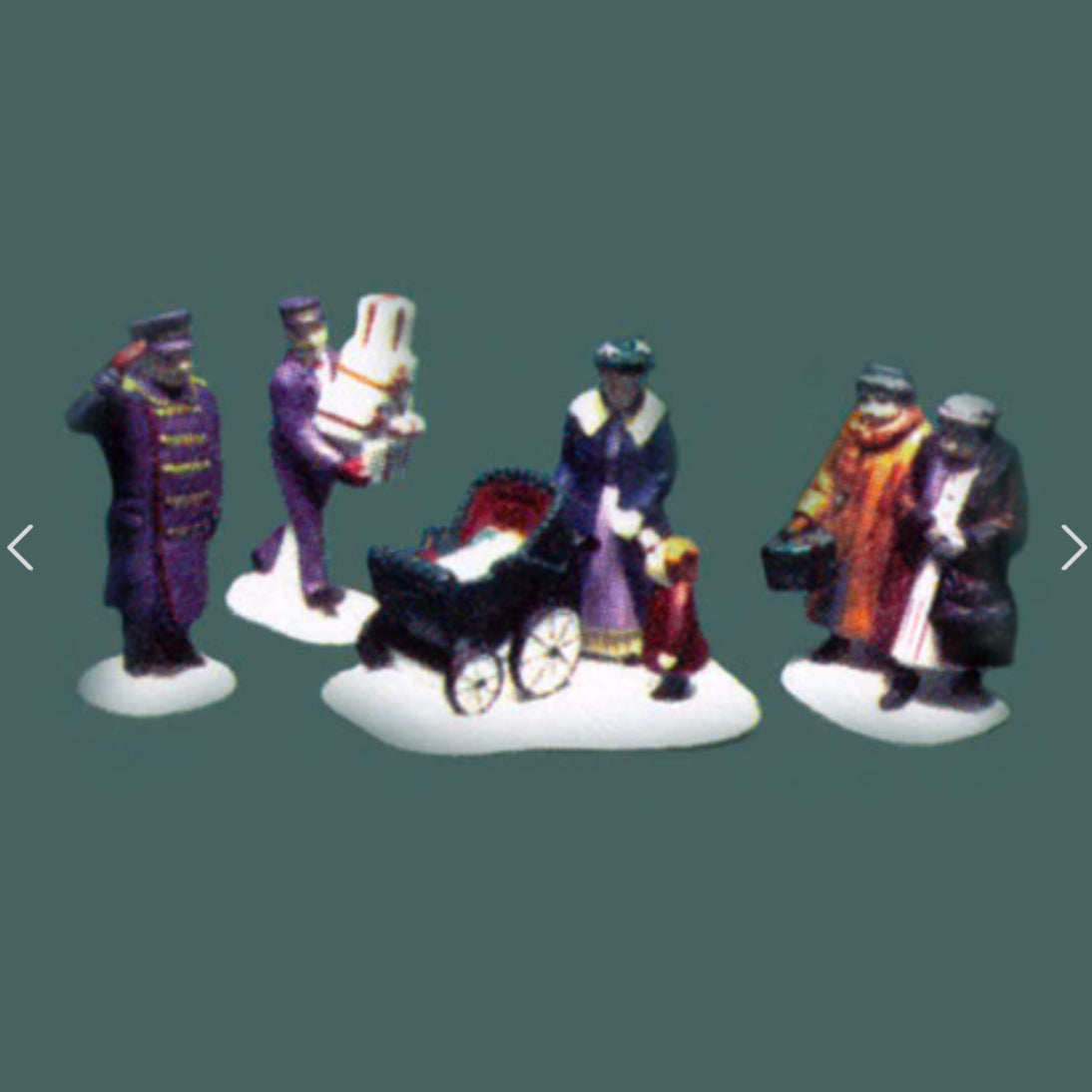 Department 56 - Christmas In The City - Busy Sidewalks