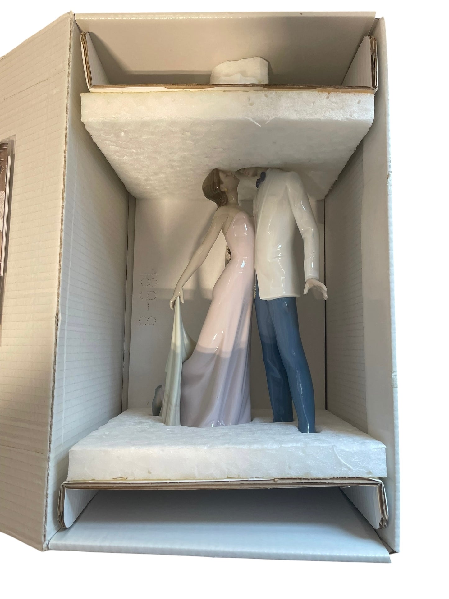 Lladro - Happy Anniversary Porcelain Figurine