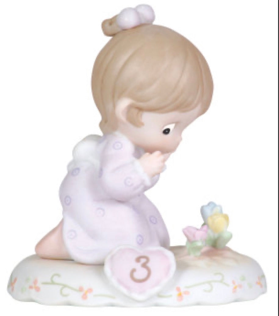 Growing in Grace Age 3 - Precious Moment Figurine 136220