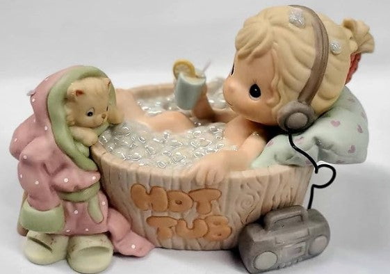 Bubble Your Troubles Away - Precious Moment Figurine 101730 2002 Club Exclusive