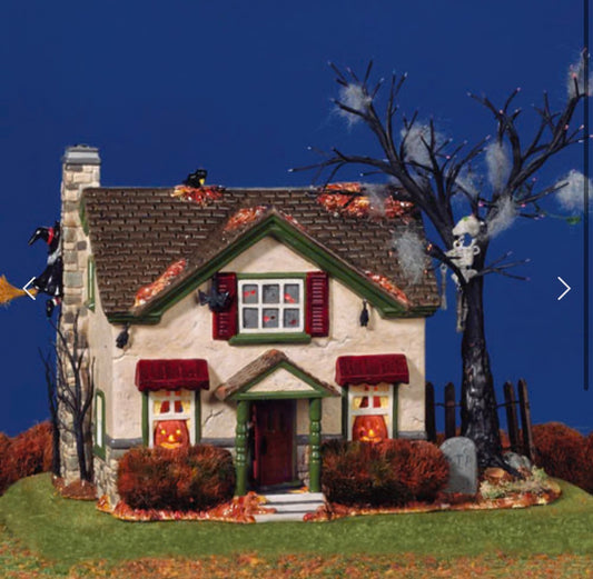 Department 56 - Snow Village Halloween - Hauntsburg House
