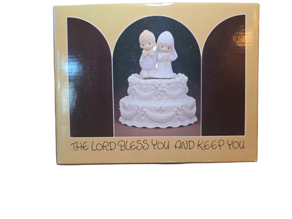 The Lord Bless You And Keep You - Precious Moment Musical Cake Topper