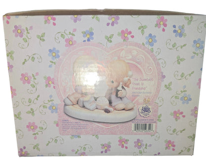 The Sweetest Treat Is Friendship- Precious Moment Figurine 110855 2003 Club Exclusive