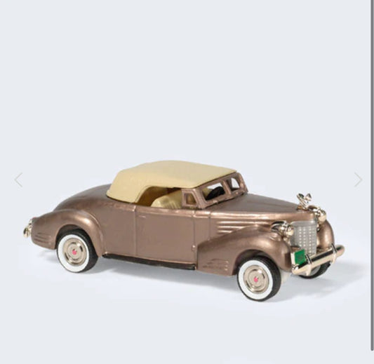 Department 56 - Vintage Cars - 1940 V16 Cadillac Coupe