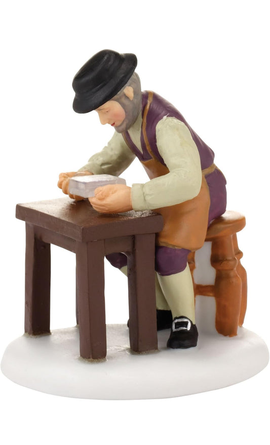 Department 56 - New England Village - The Lightkeeper's Hobby