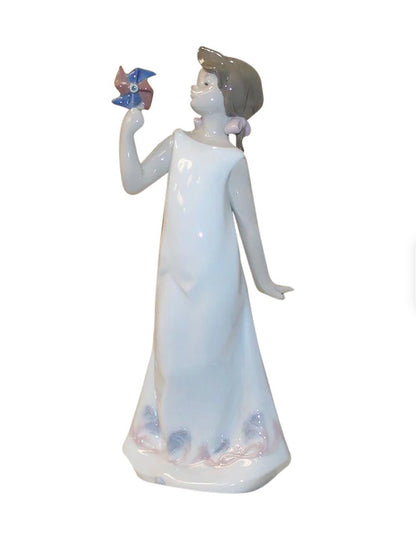 Lladro - Pretty Pinwheel - Porcelain Figurine