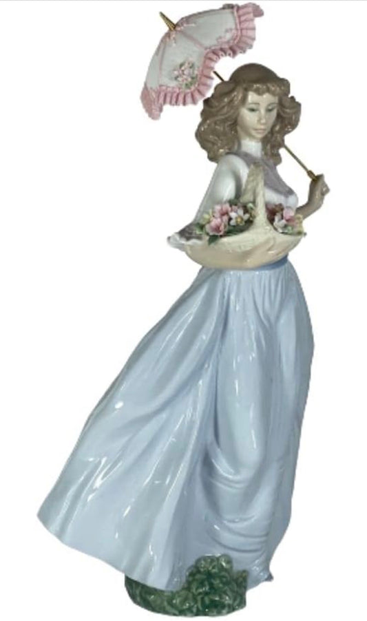 Lladro - A Sunny Afternoon Porcelain Figurine