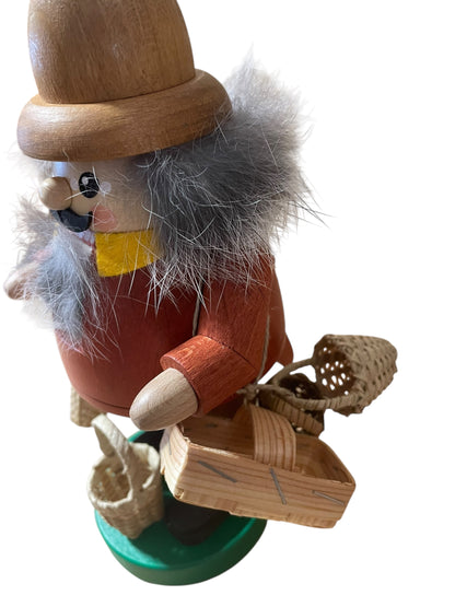 Richard Glasser 8" Nutcracker Erzgebirgische Volkskunst - Basket Maker