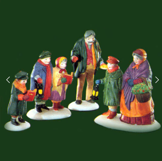 Department 56 - Dickens Village - Carolers On The Doorstep
