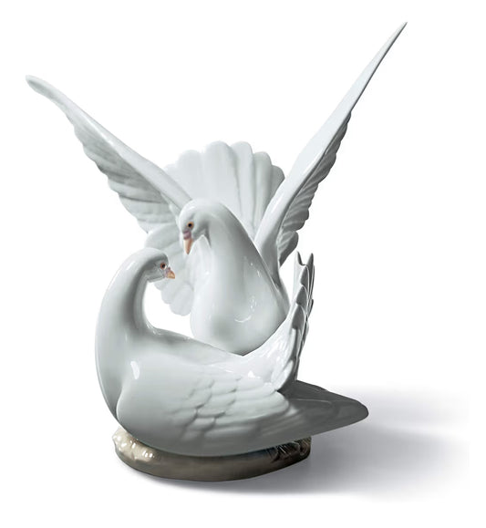 Lladro - Love Nest (Doves) Porcelain Figurine