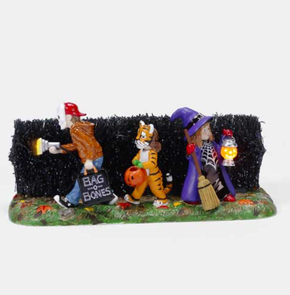 Department 56 - Snow Village - Halloween - Lighting Up Halloween