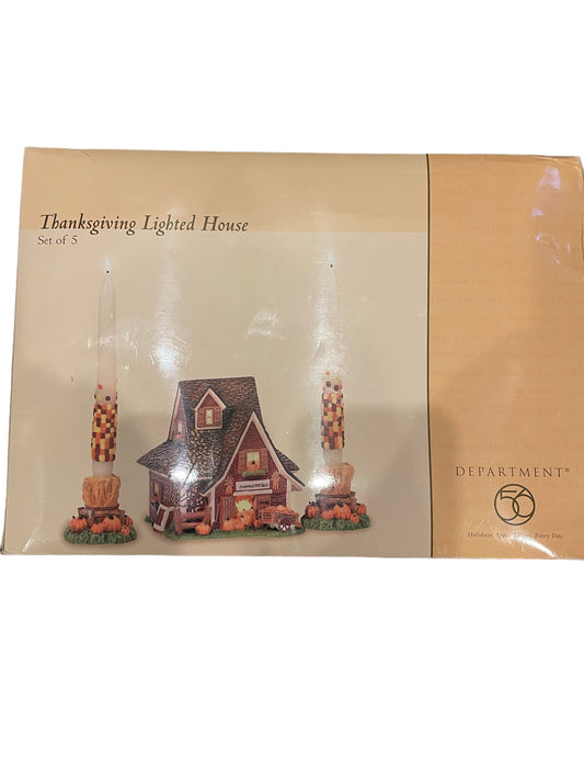 Department 56 - Thanksgiving House with candles