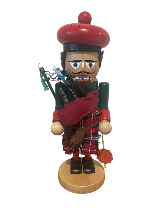 Steinbach Nutcracker - Scottish Bagpiper S682