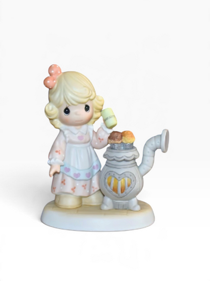 Warm Hands, Warm Hearts, Warm Wishes - Precious Moment Figurine 191353 Limited Edition