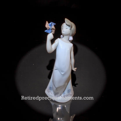 Lladro - Pretty Pinwheel - Porcelain Figurine