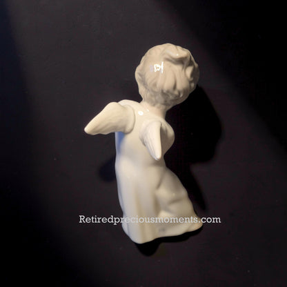 Lladro - Angel with Flute - Porcelain Figurine 4540