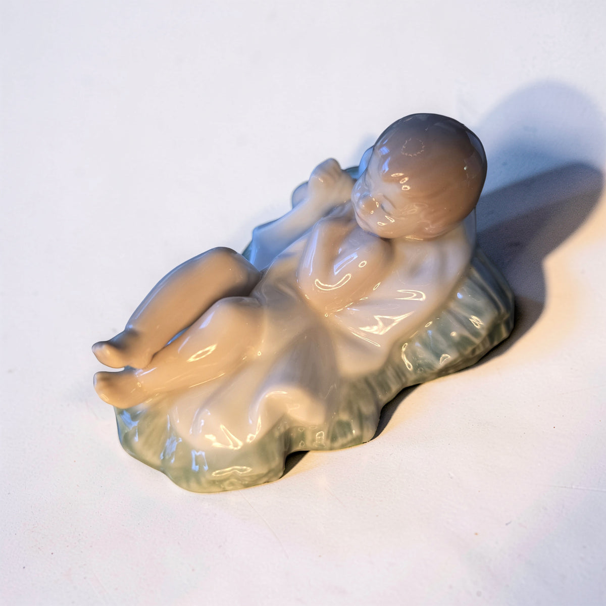 Lladro - Baby Jesus (Nativity) Nino Jesus 05478 Porcelain Figurine